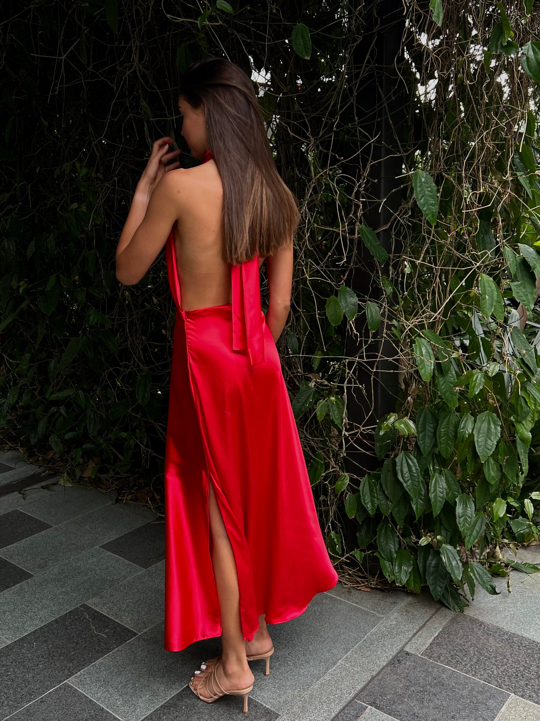 RED HALTER MAXI YLD DESIGN